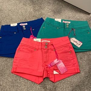 Candies Brand Juniors Shorts Size 0, NWT